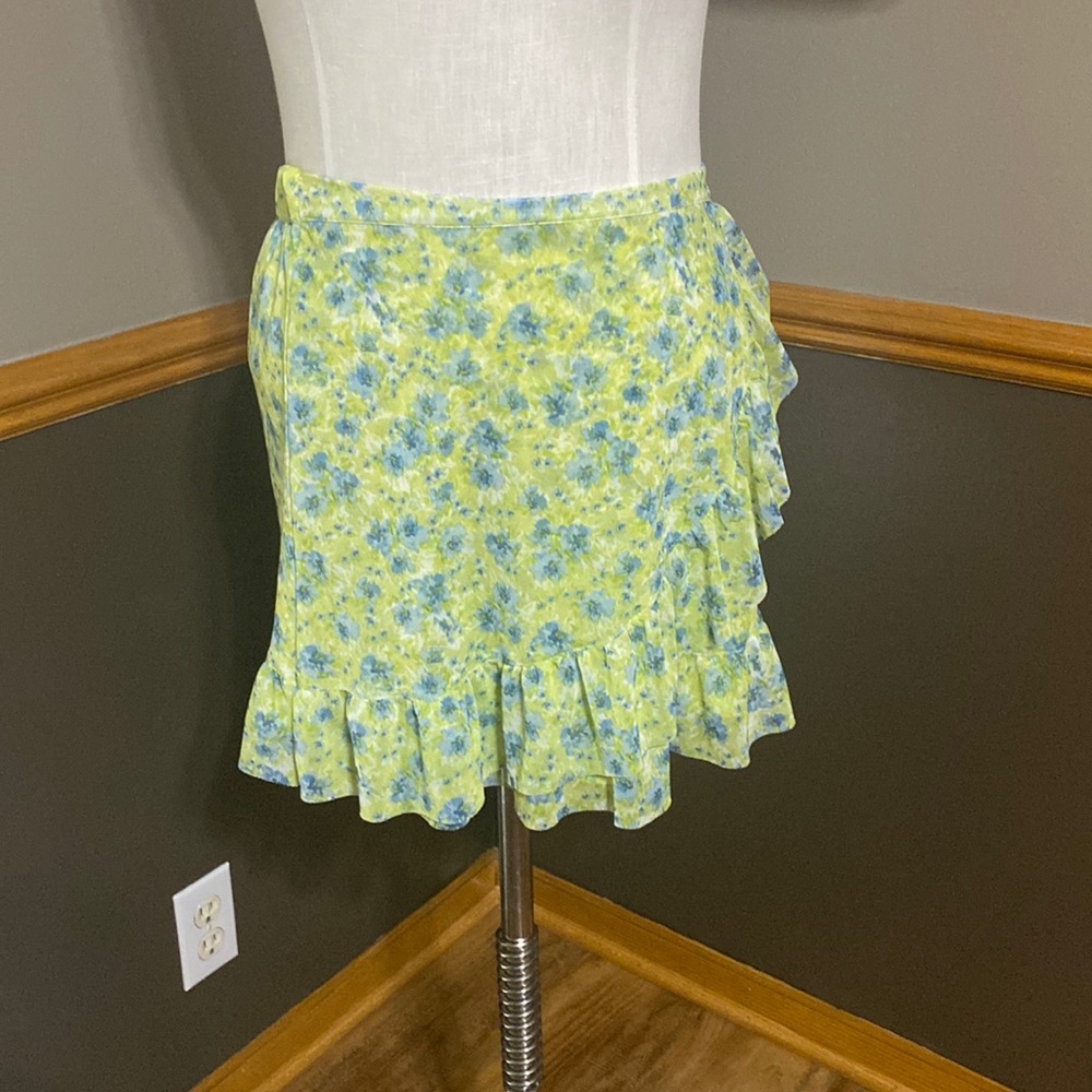 SO lime green, white & blue floral ruffle mini skirt size small
